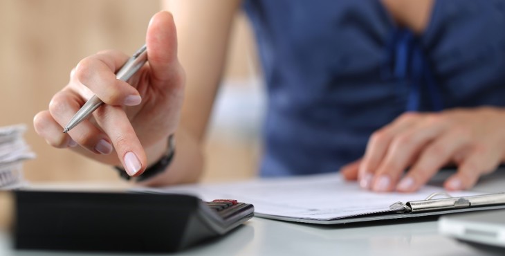 Medo, tristeza e culpa podem estar atrapalhando suas escolhas financeiras