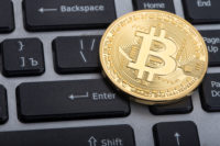 Bitcoin e criptomoedas: como investir com diversificação?