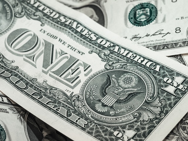 Dólar perde prestígio e coloca em xeque papel dos EUA na economia mundial