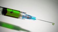 Dose fracionada de vacina contra febre amarela não é qualificável para viagens internacionais, diz Anvisa