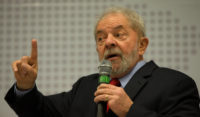 Moro decreta prisão de Lula; petista tem até as 17h desta sexta-feira para se entregar à PF