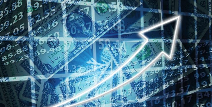 Dólar cai e Ibovespa tem maior valorização diária em quase 2 anos após pesquisa Ibope