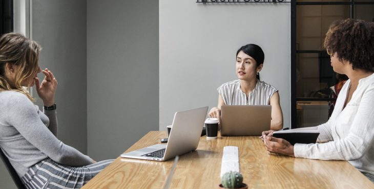 O crescimento das mulheres no mercado financeiro e no empreendedorismo
